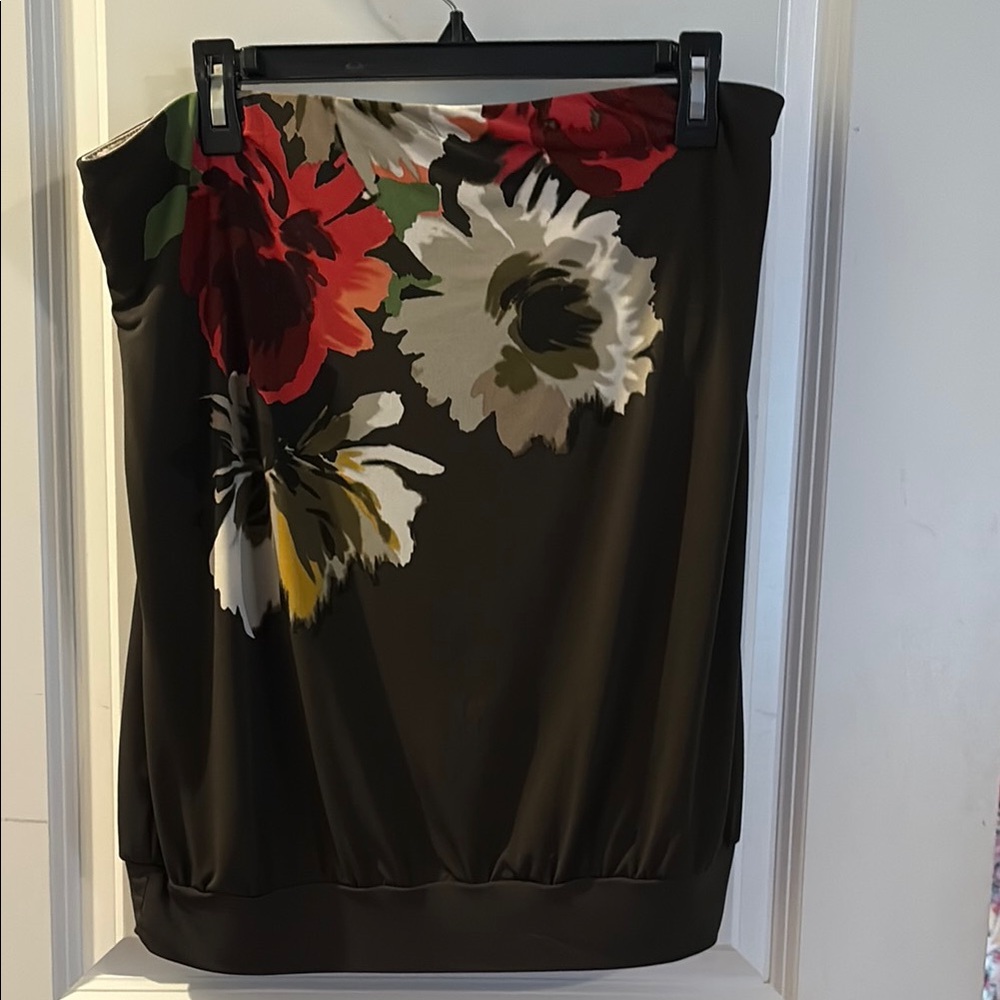 Outback Red Floral Black Tube Top